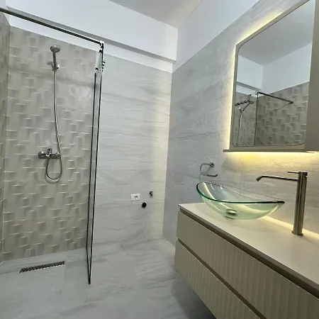 New Modern Flat Seaside Vlore